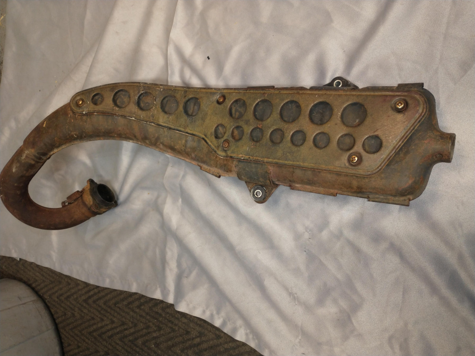 1971 KAWASAKI F8 EXHAUST PIPE CHAMBER HEADER