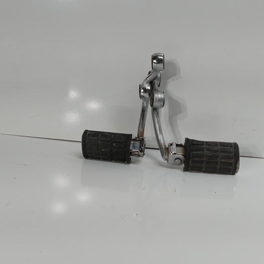 1981 YAMAHA VIRAGO 750 CHROME OEM FRONT FOOT RESTS PEGS STEPS SET PAIR