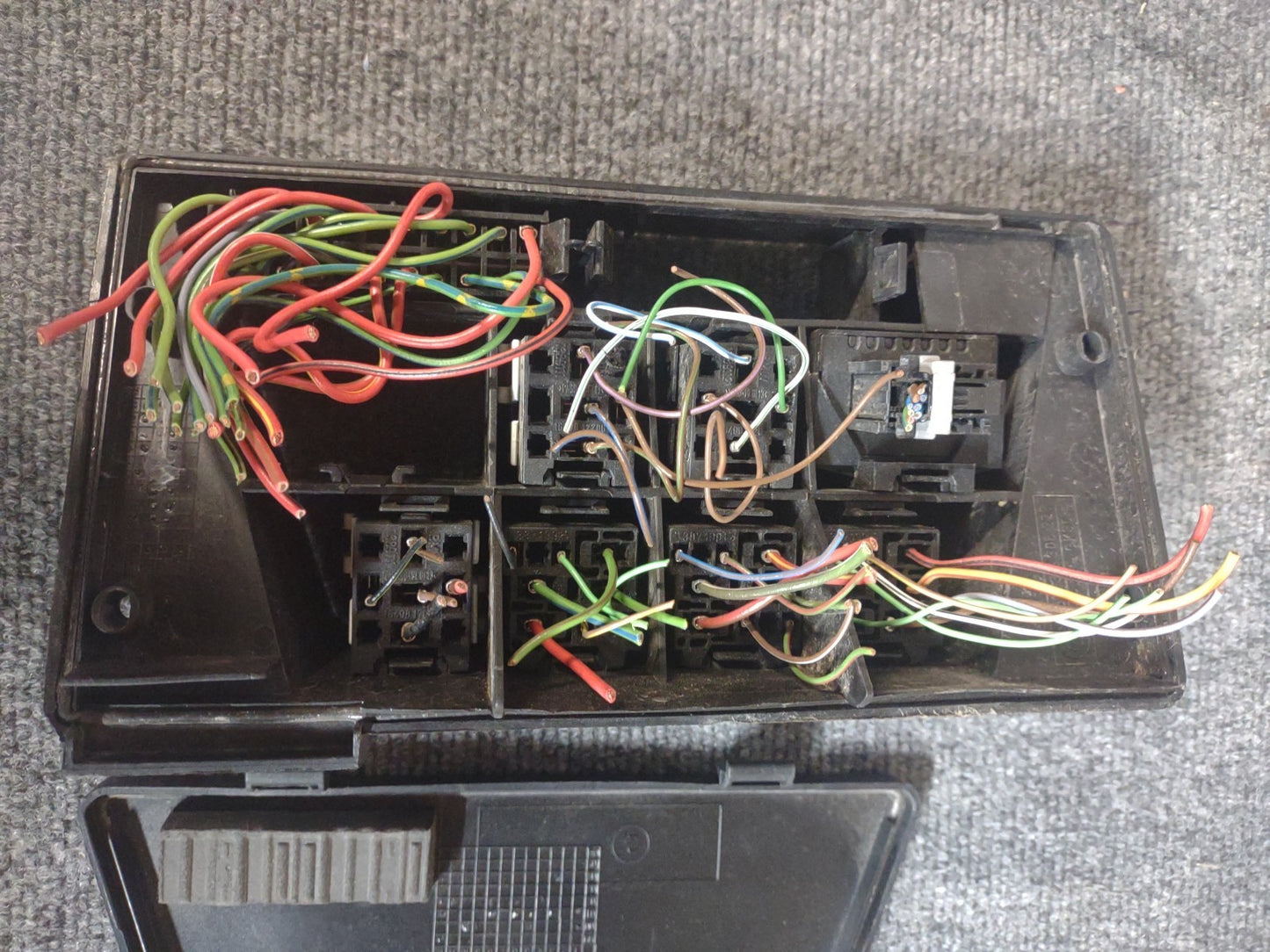 2004 Bmw R 1150 RT Fuse Box Panel With Fuses And Relays