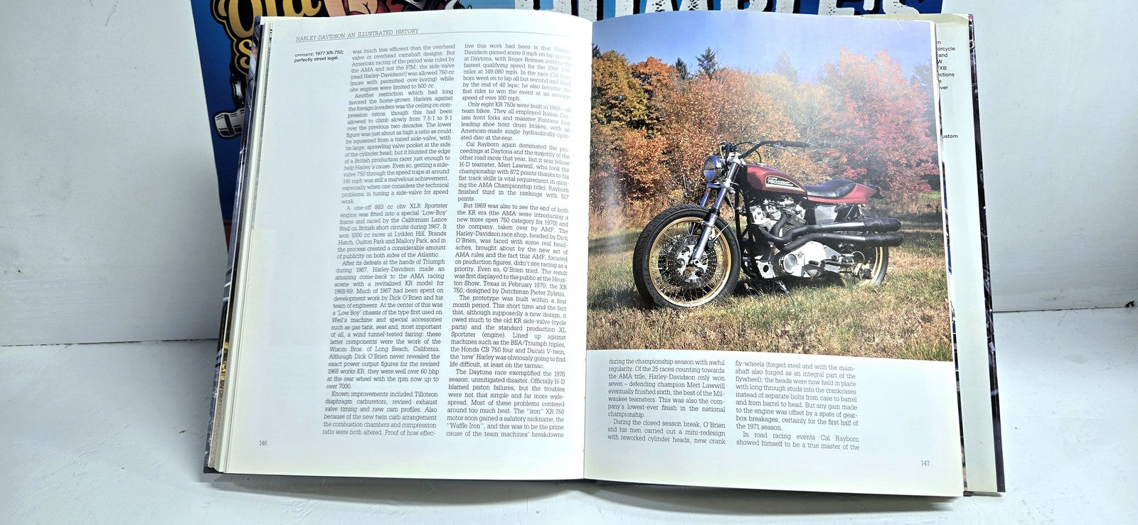 Harley-Davidson : An Illustrated History by Shaun Barrington (1994, Hardcover)