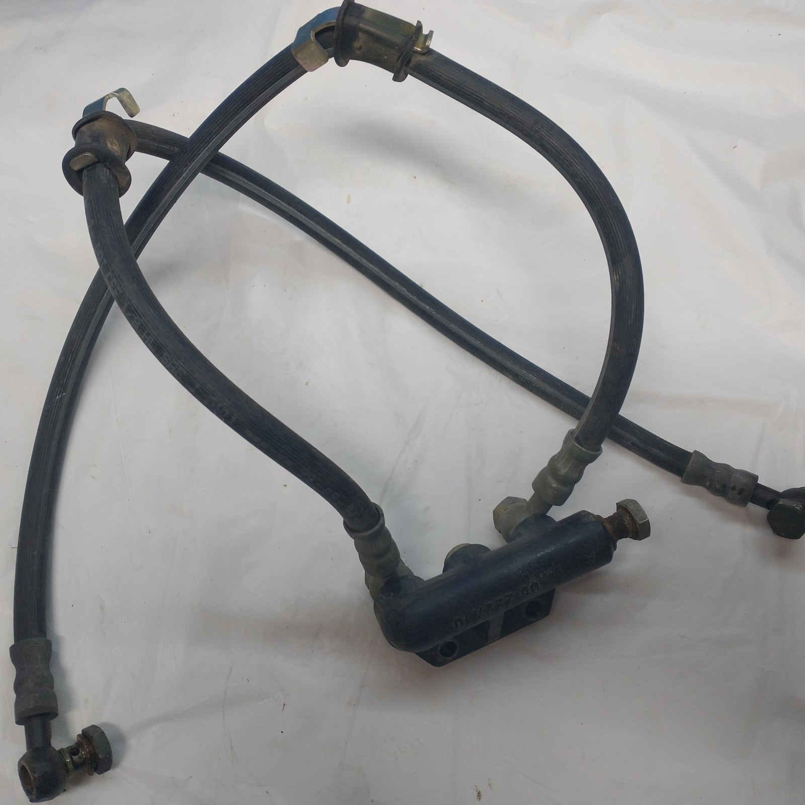 1994 DUCATI M900 MONSTER FRONT BRAKE CALIPER HOSES LINES