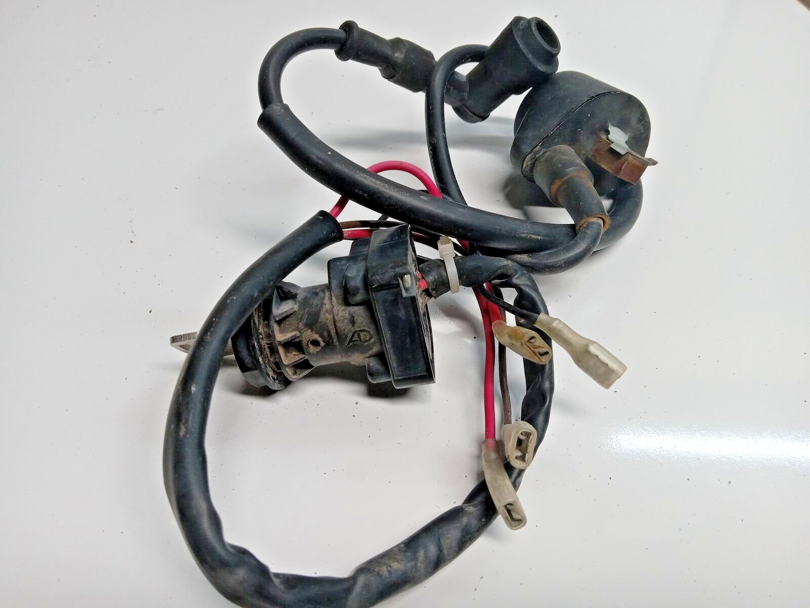 1996 POLARIS SPORTSMAN 400 OEM IGNITION MAIN SWITCH w/ key and ignition coil
