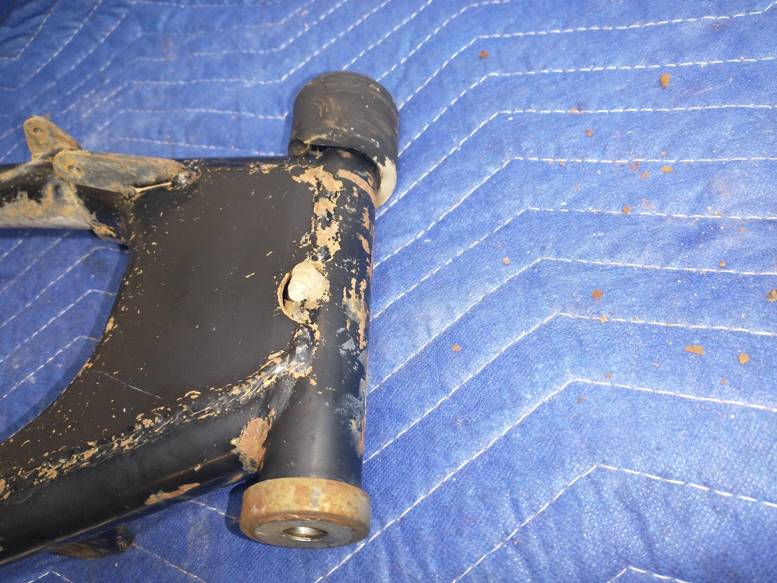 1974 YAMAHA DT175 OEM SWINGARM SWING ARM SUSPENSION