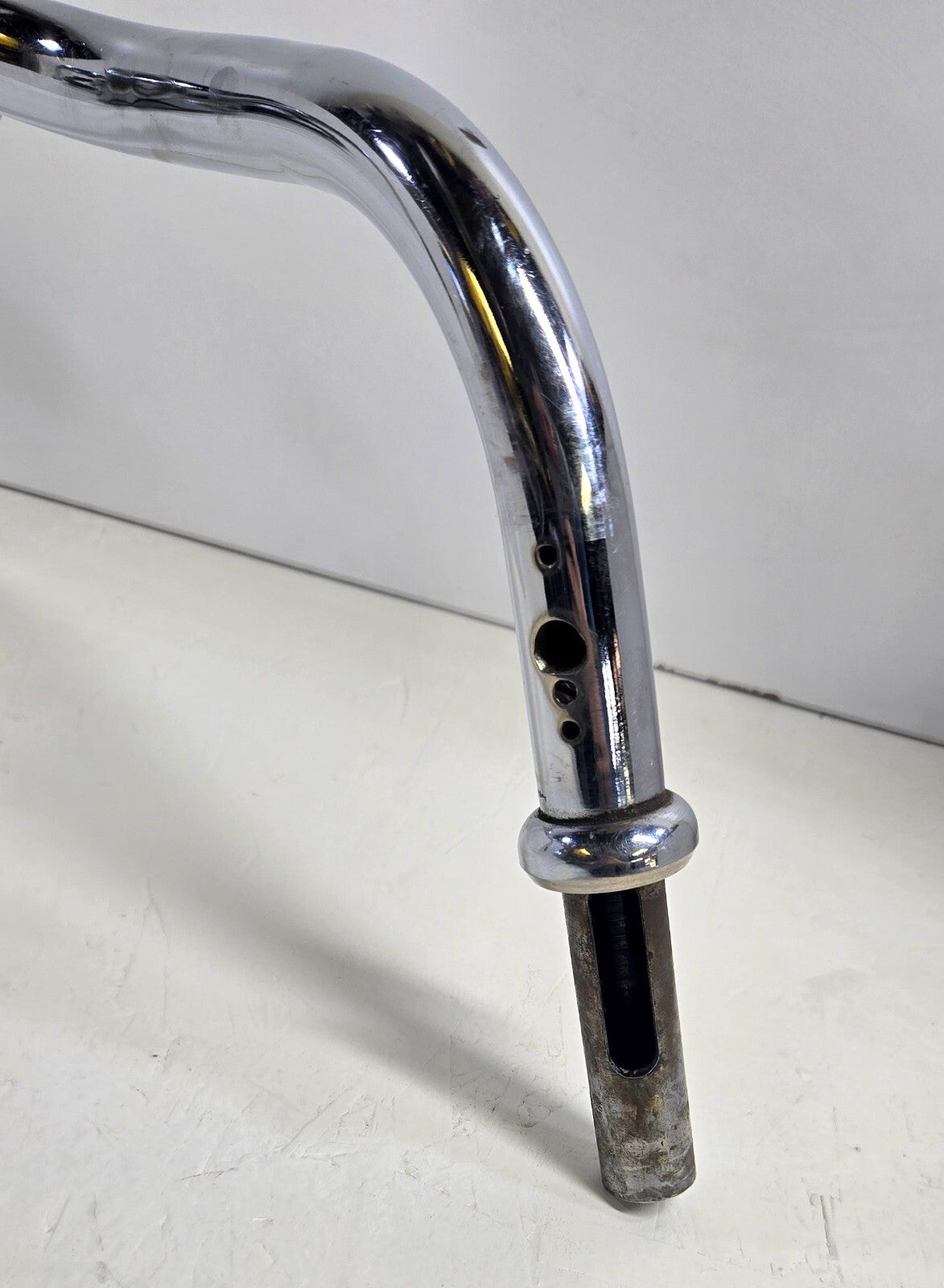 Harley-Davidson Flathead/Panhead/Shovelhead OEM Handlebars w/ Mount