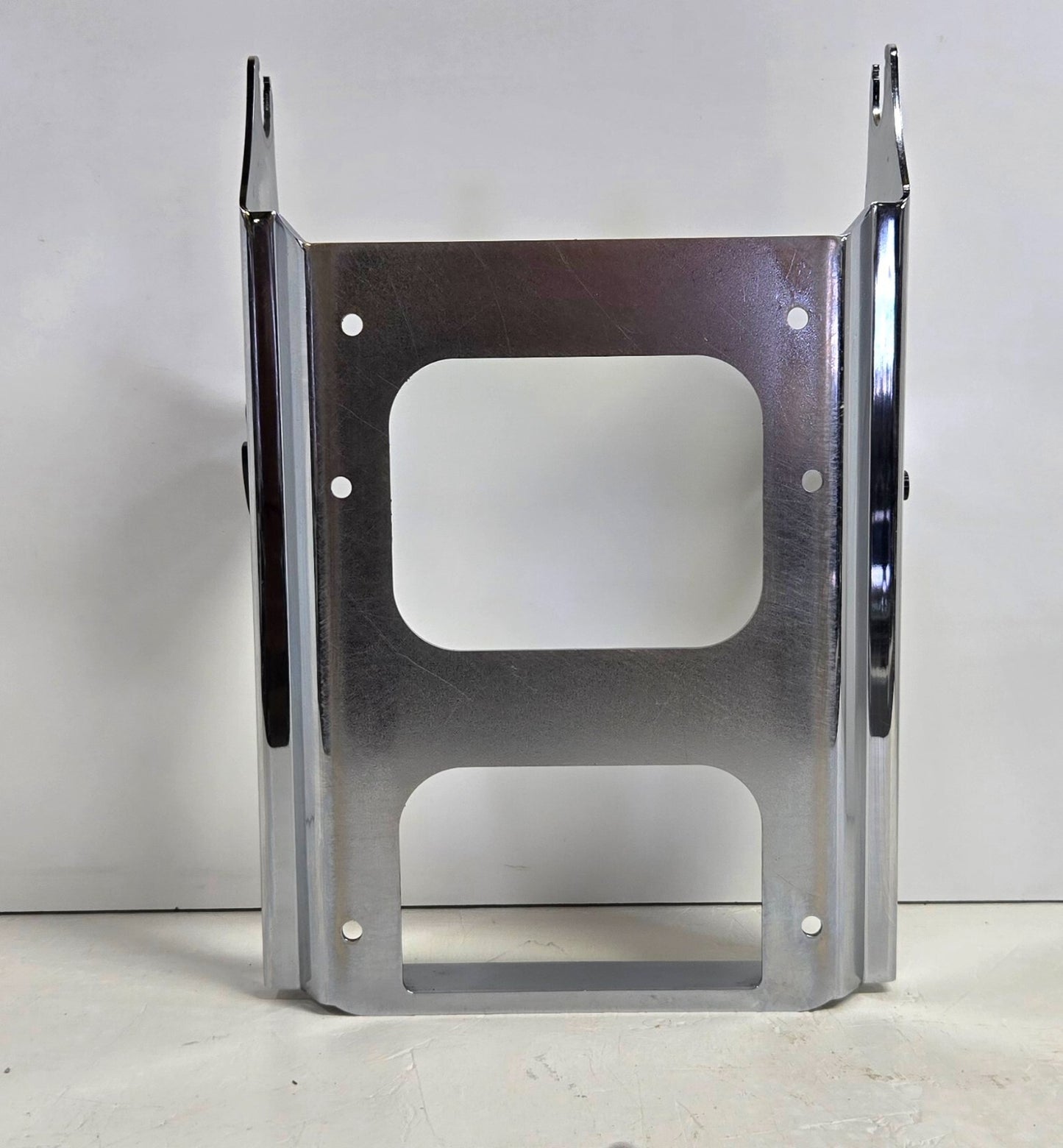 Harley-Davidson Electra Glide Trunk Mount/Tour Pak Mount Bracket