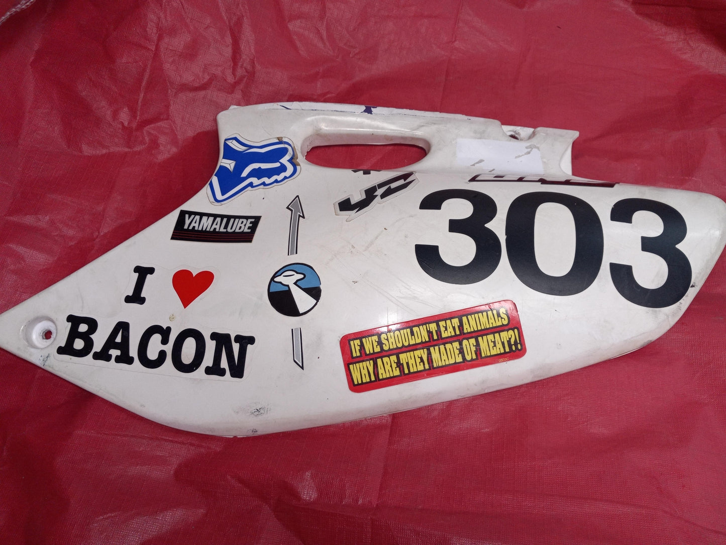 1998 YAMAHA YZ400 OEM WHITE  SIDE FAIRING COWL FAIRING COVER