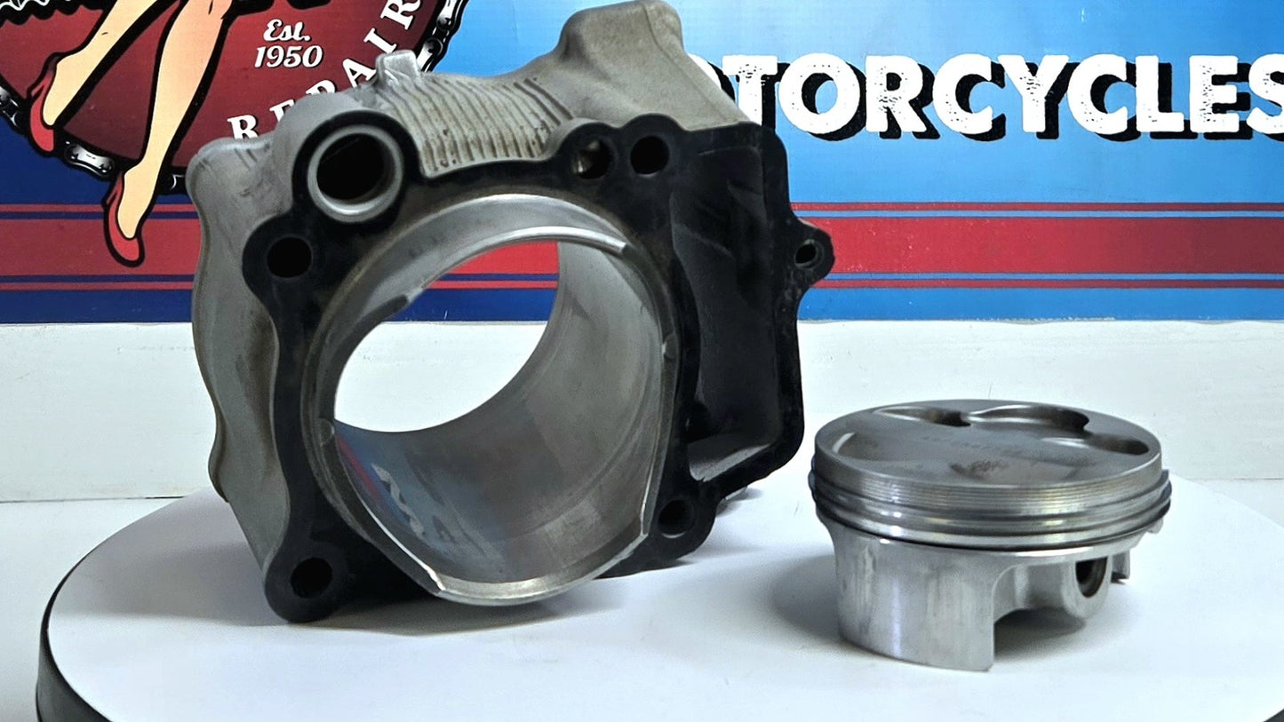 OEM 2001-2013 Yamaha YZ250 Stock Piston and Cylinder GREAT CONDITION