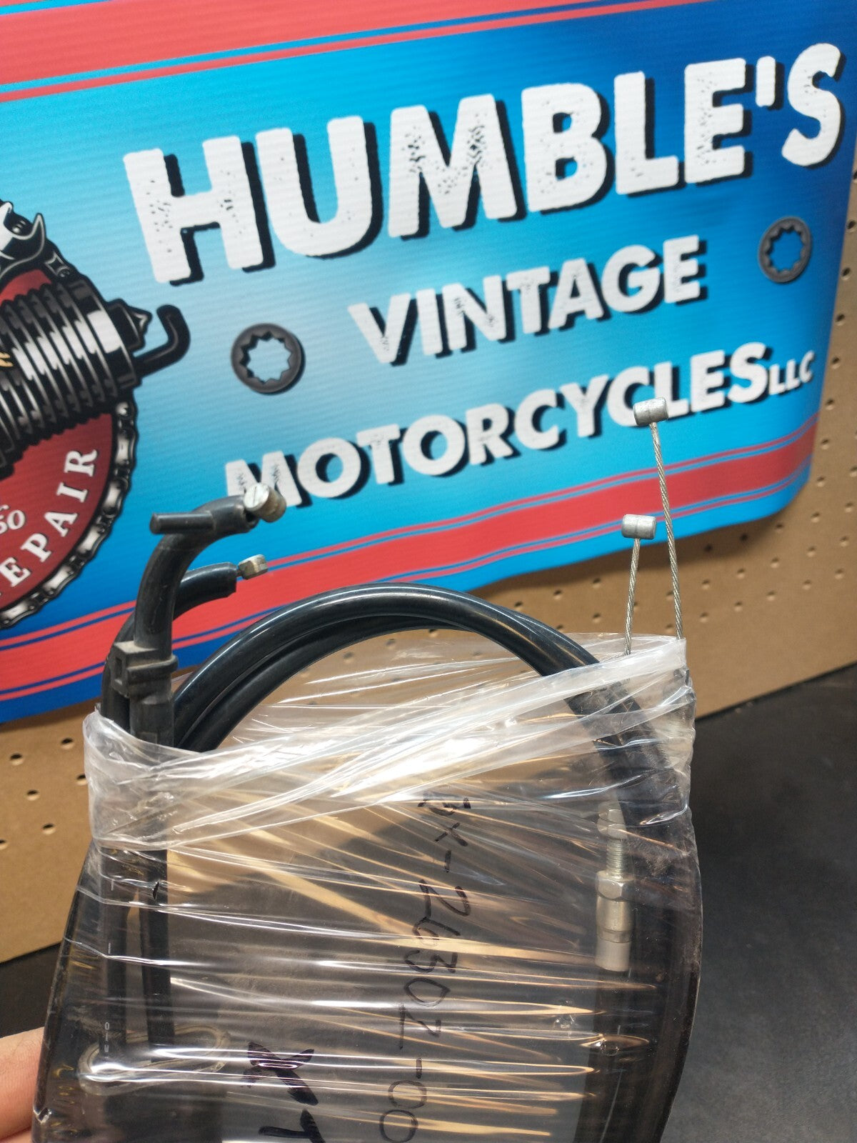 1985-86 Yamaha XT350 THROTTLE CABLE LINE 30X-26302-00