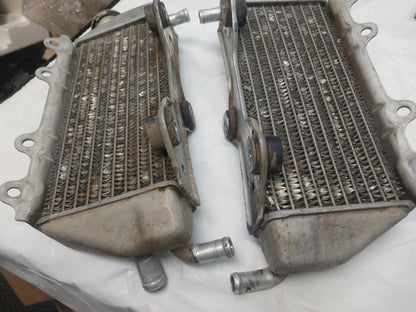2002 YAMAHA YZ250F LEFT RIGHT ENGINE MOTOR COOLING COOLER RADIATOR