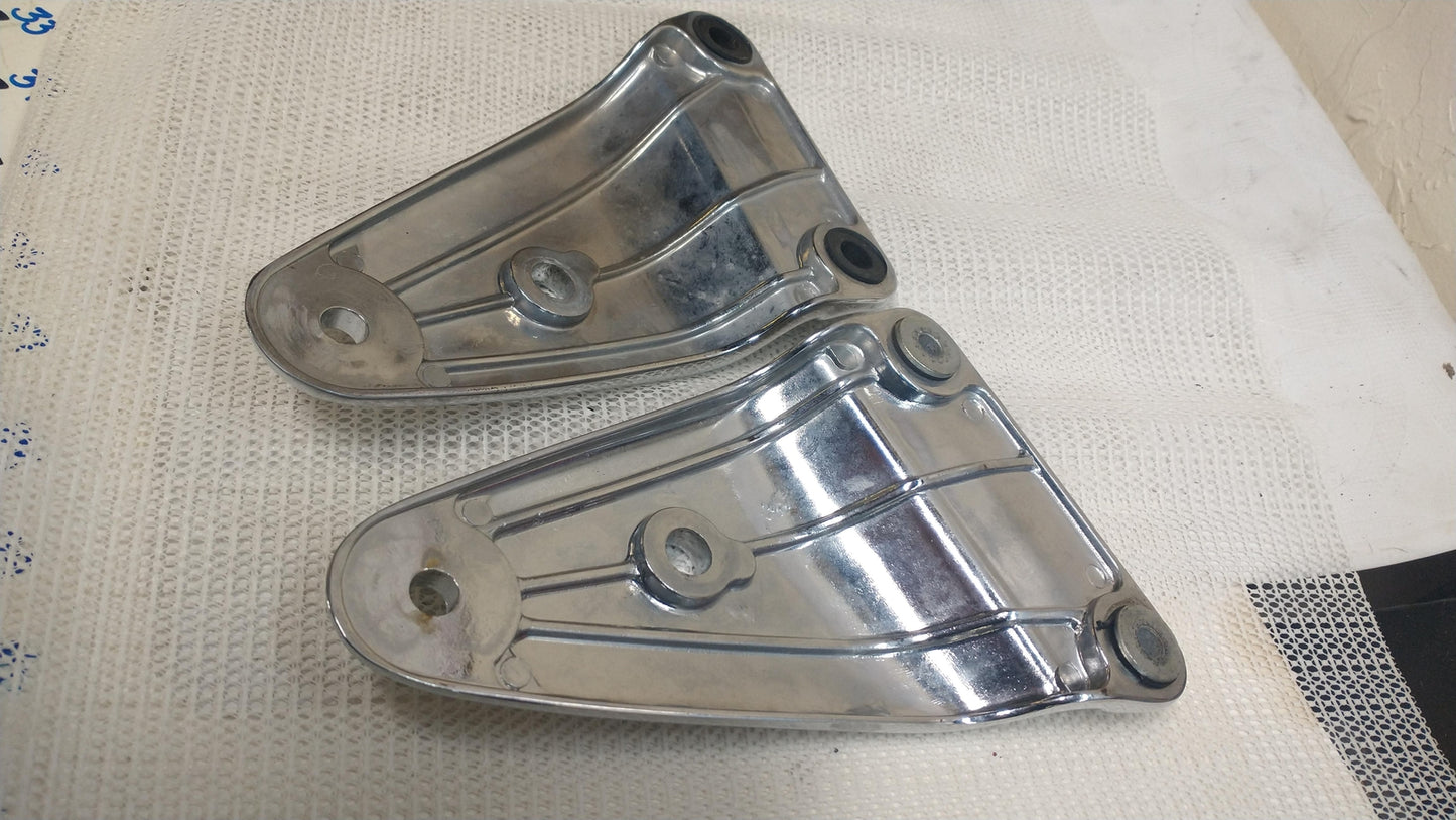 1995 TRIUMPH THUNDERBIRD CHROME OEM FRONT TURN SIGNAL MOUNT BRACKET