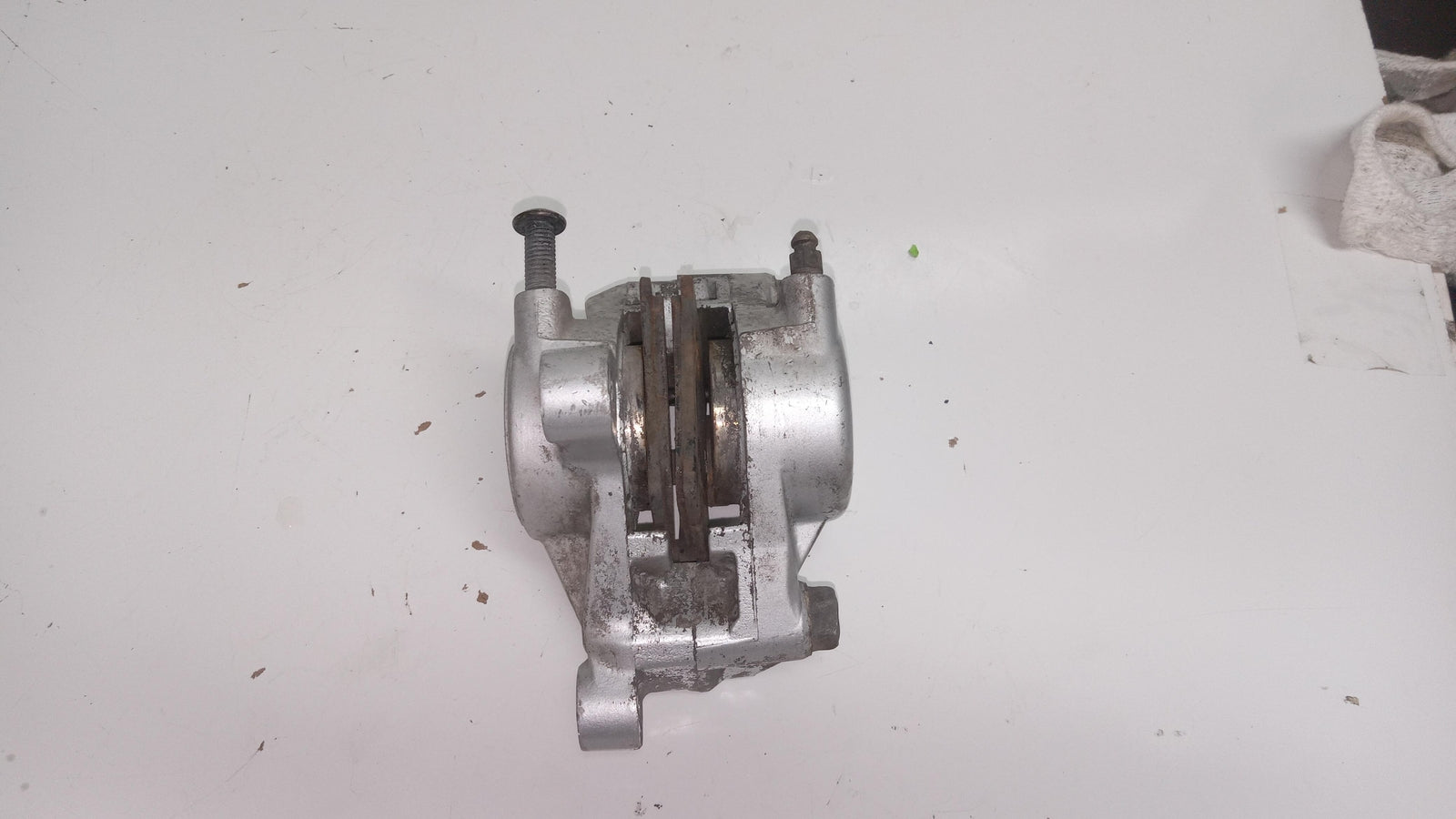 YAMAHA YZF1000 YZF1000R YZF750R REAR BACK BRAKE CALIPER 4SV-2580W-00-00