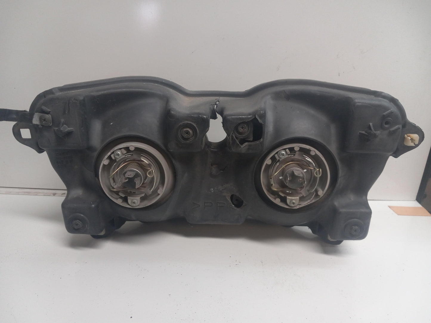 1997 YAMAHA YZF750R OEM FRONT HEADLIGHT HEAD LIGHT LAMP