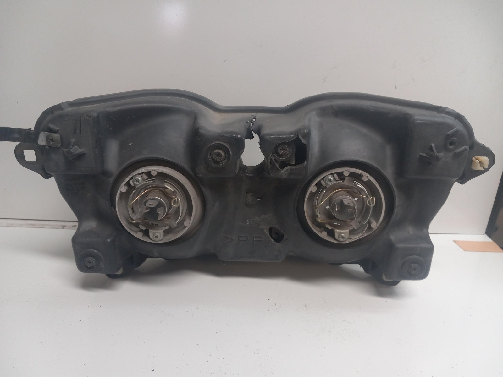 1997 YAMAHA YZF750R OEM FRONT HEADLIGHT HEAD LIGHT LAMP