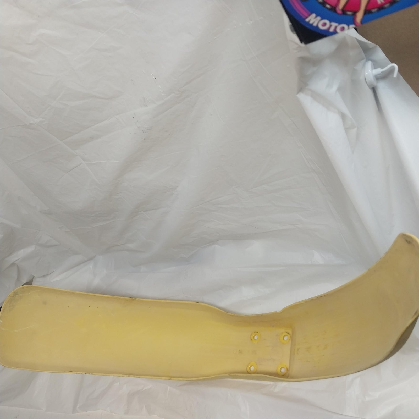 1980 SUZUKI PE400 OEM YELLOW REAR BACK FENDER COWL FAIRING