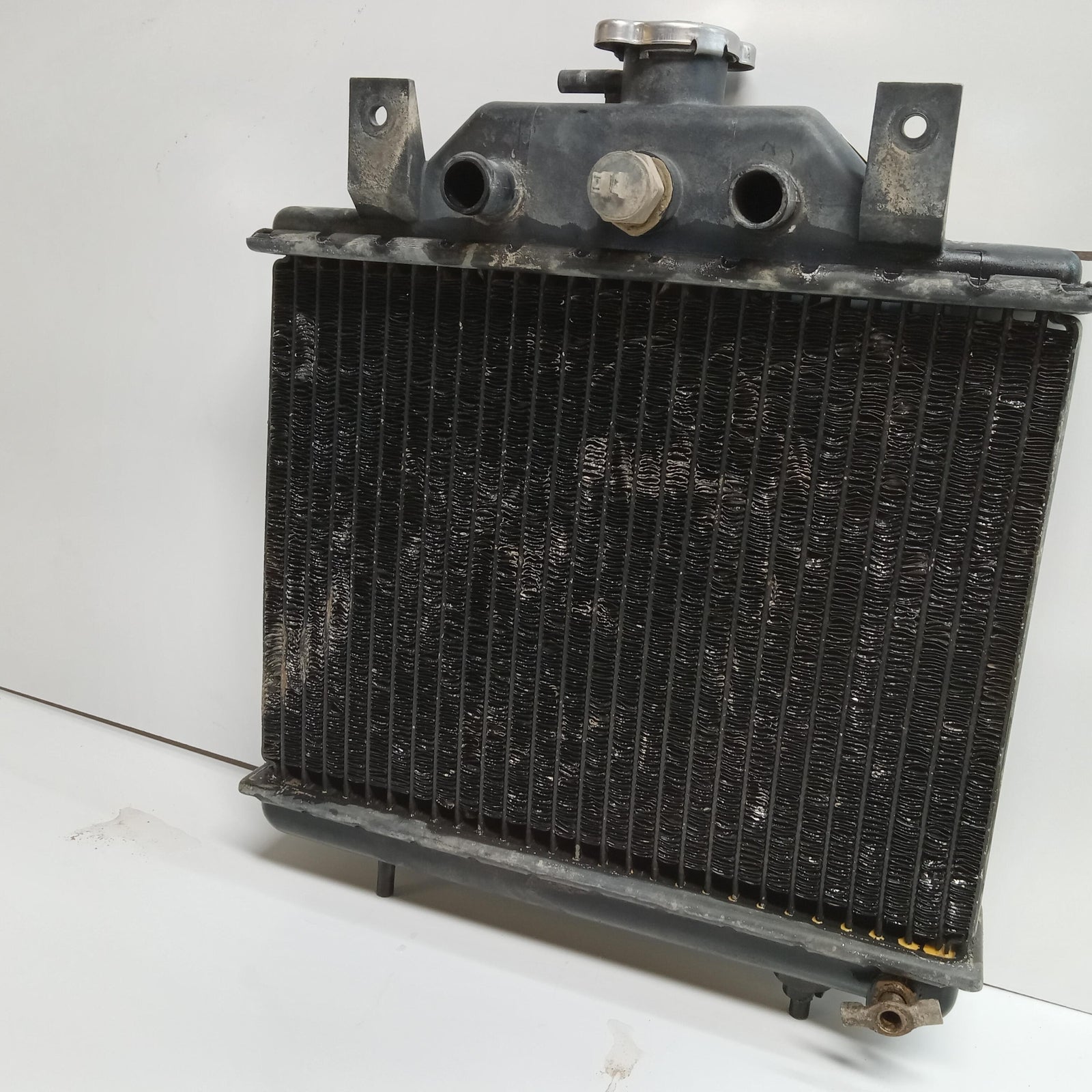 1996 POLARIS SPORTSMAN 400 OEM ENGINE RADIATOR MOTOR COOLER COOLING RADIATOR