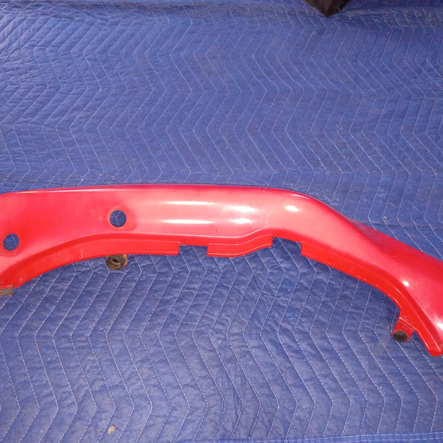 1995 SUZUKI  BANDIT 600 LEFT OEM PLASTIC REAR RED LEFT REAR BACK TAIL FAIRING