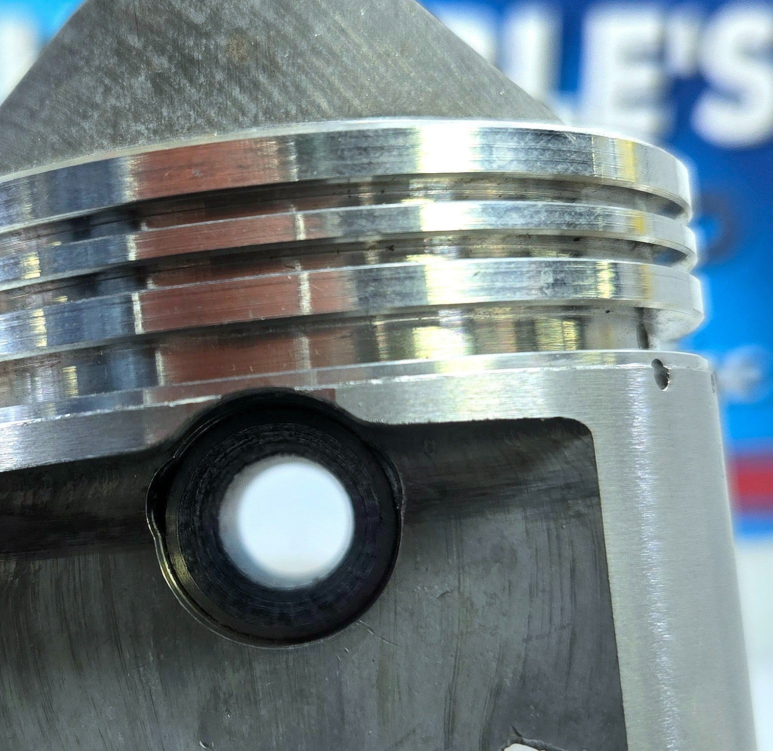 NOS Routt's Big Bore Pistons for Triumph 750 Oversized 3.020 TP7502