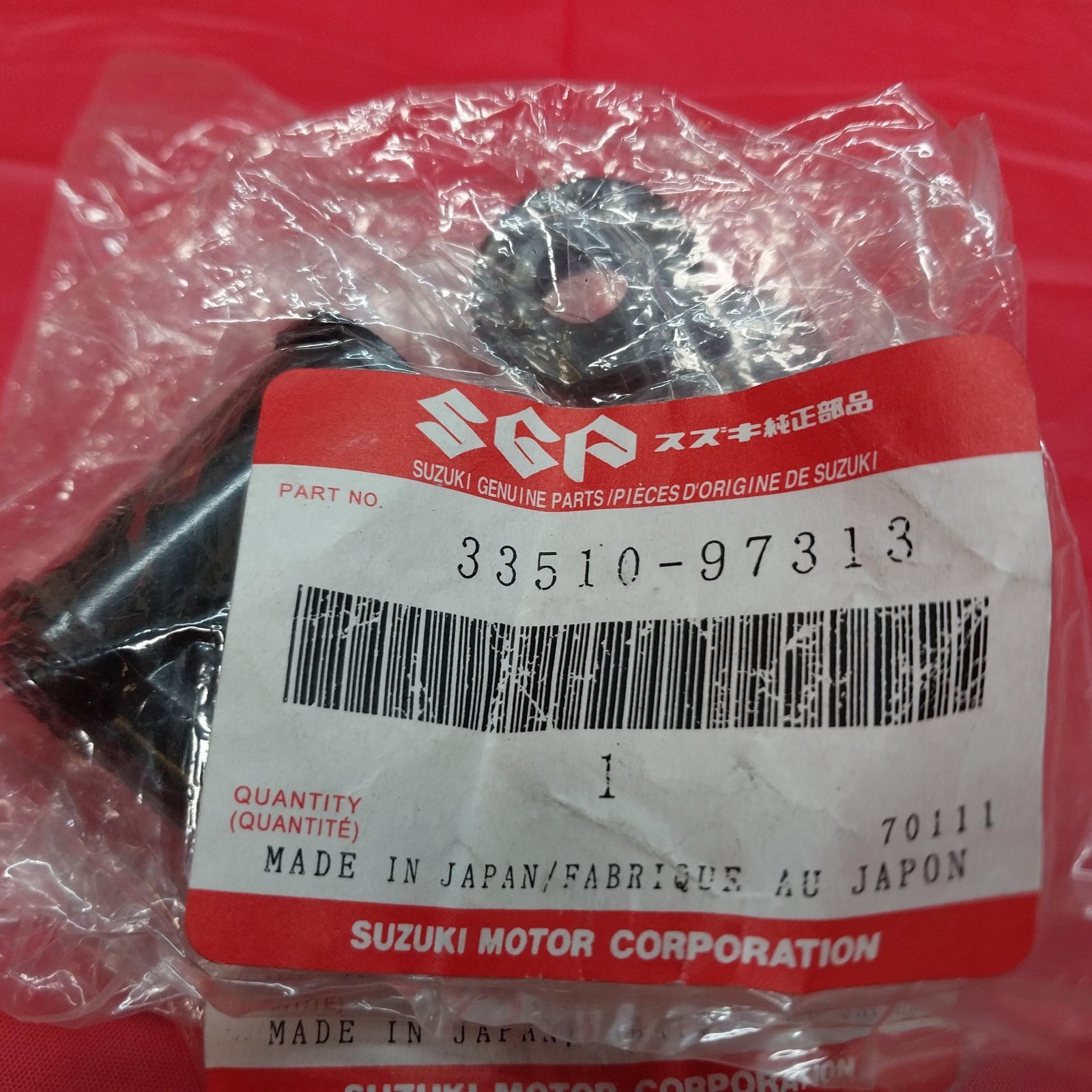 SUZUKI IGNITION COIL SPARK PLUG CAP  33510-97313