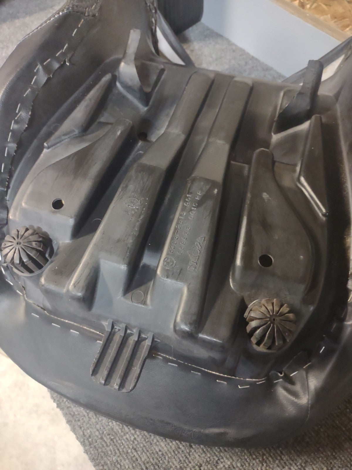 2004 Bmw R1150rt Abs Front Drivers Seat Pad Saddle Pillion