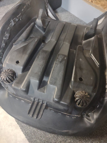 2004 Bmw R1150rt Abs Front Drivers Seat Pad Saddle Pillion
