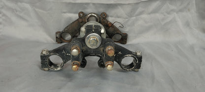 1971 KAWASAKI F8 FRONT FORKS LOWER UPPER TRIPLE TREE STEM CLAMP