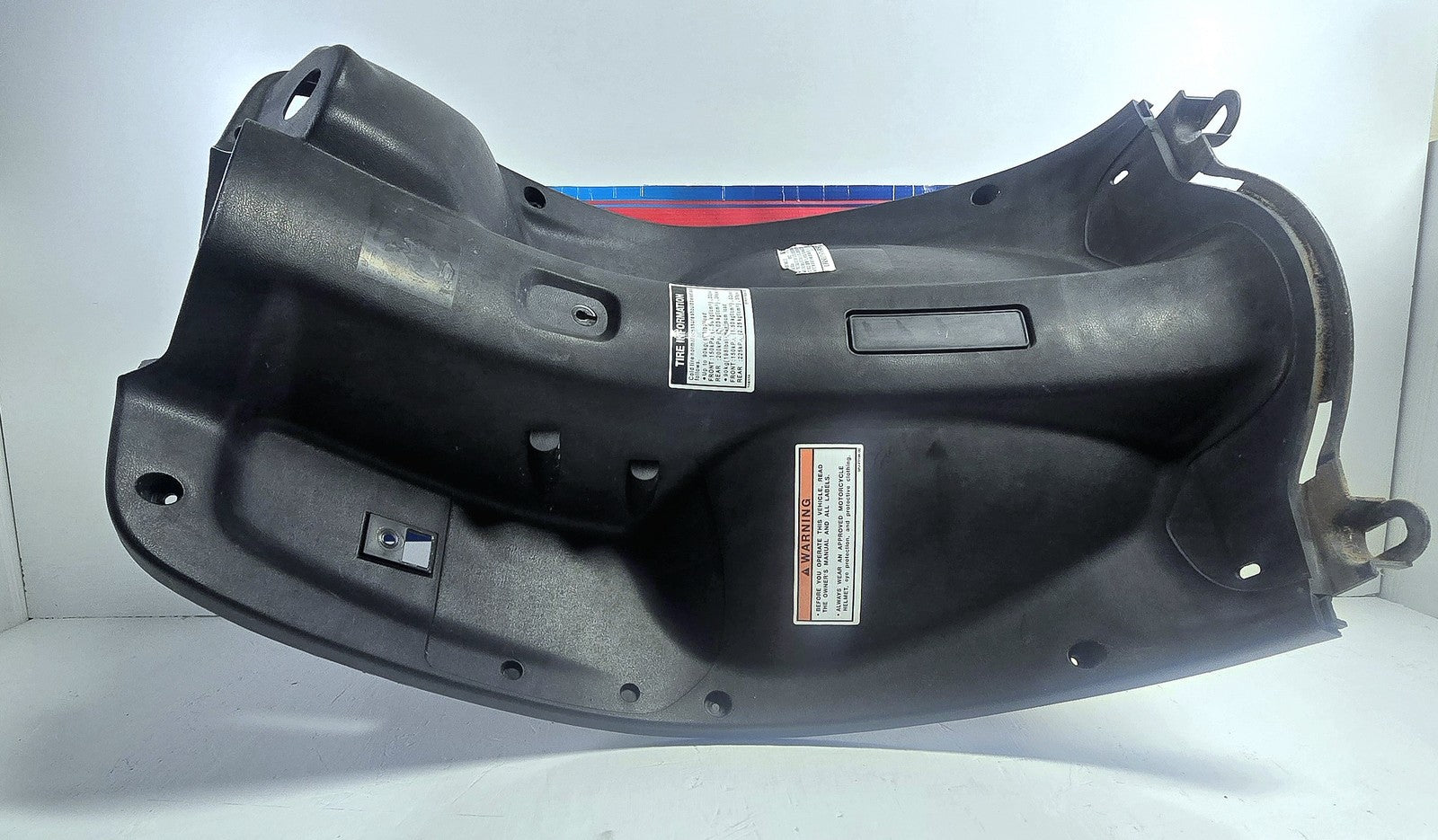04-09 Yamaha XC25 Front Footboard Plastic Cowling OEM