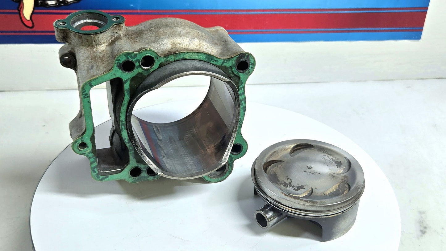 OEM 1997-2004 Yamaha YZ125 Stock Piston and Cylinder