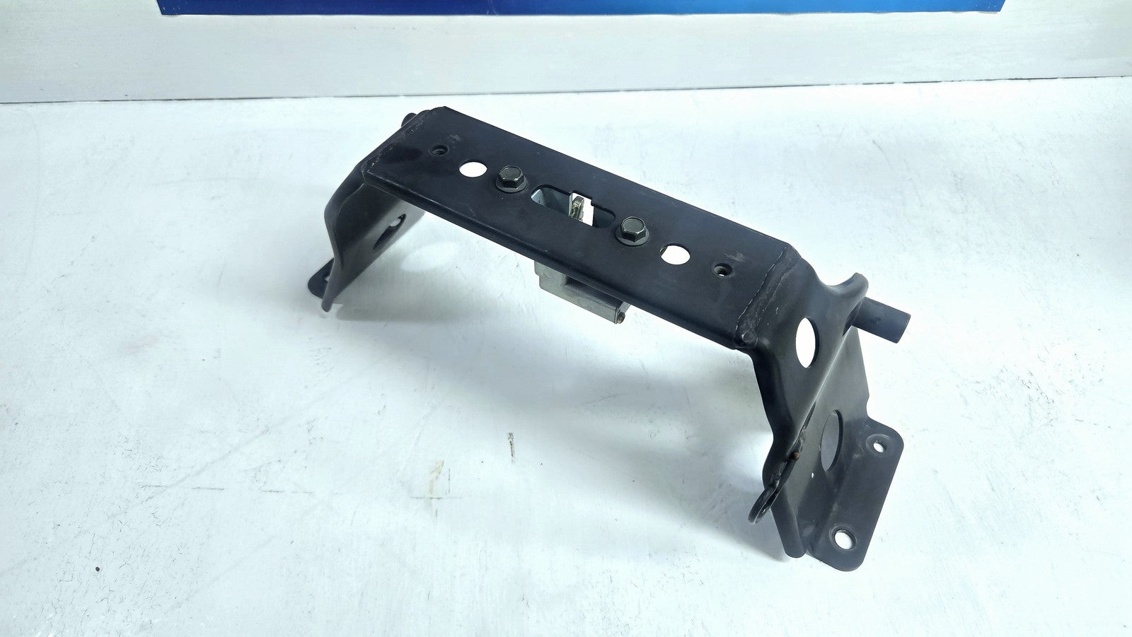 04 to 109 Yamaha XC125 Vino Seat Latch with Bracket