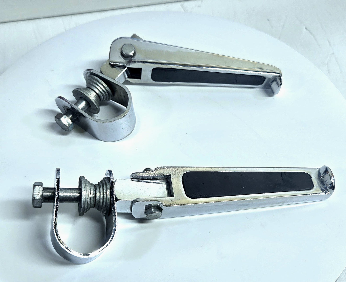 Chrome U-Clamp Foot Peg For Harley1200 Nightster Super Glide Sportster XL
