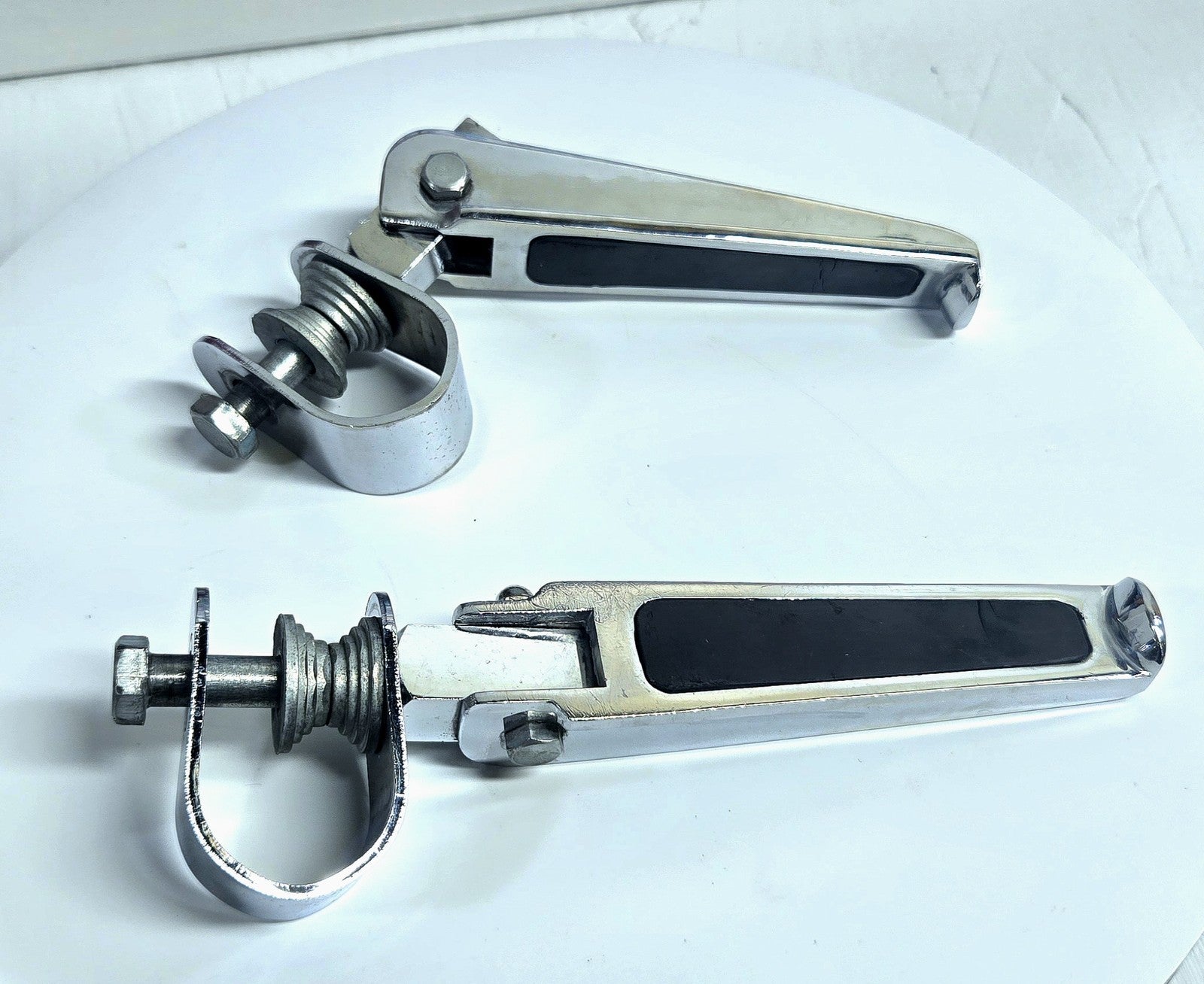 Chrome U-Clamp Foot Peg For Harley1200 Nightster Super Glide Sportster XL