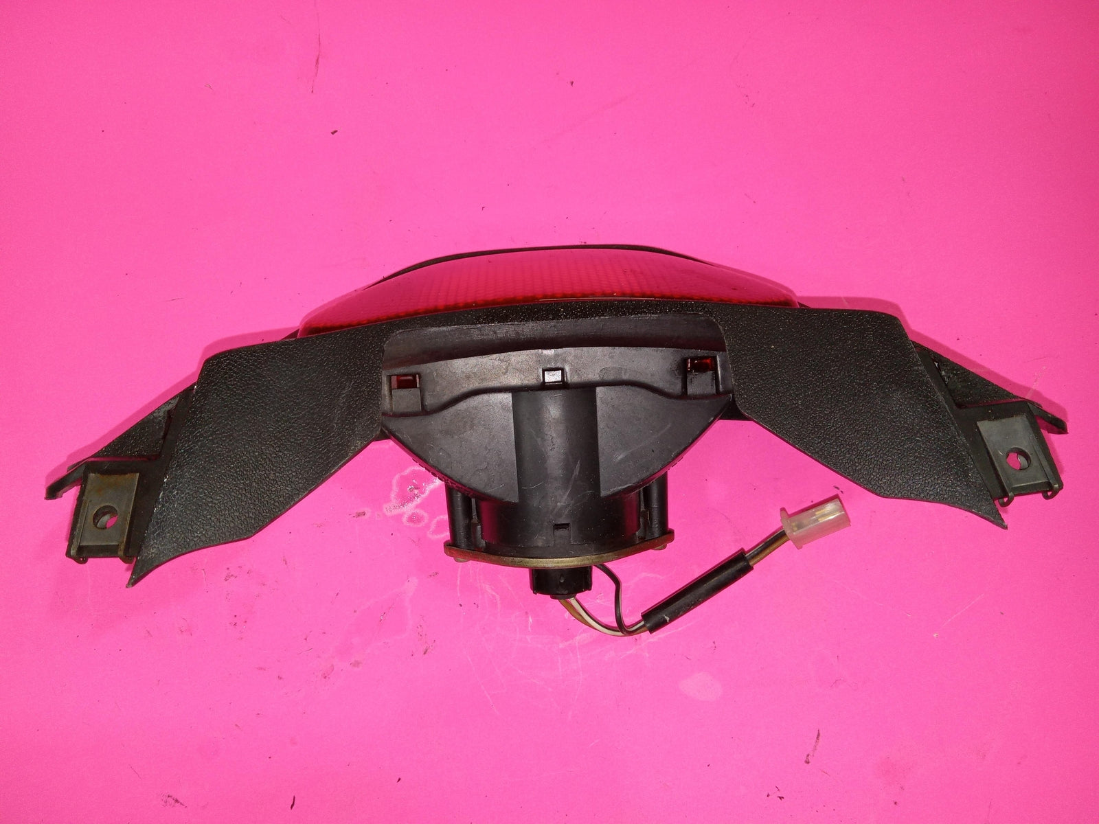 1995 SUZUKI  BANDIT 600 REAR TAIL TAILLIGHT BACK BRAKE LIGHT