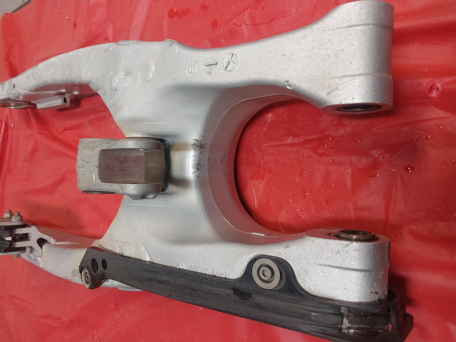 2002 YAMAHA YZ250F SWINGARM SWING ARM SUSPENSION