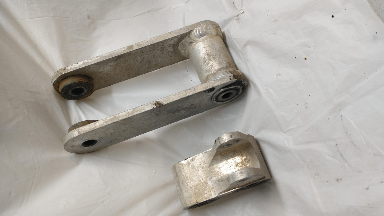 1993 HUSABERG FE501 OEM REAR SHOCK LINKAGE LINKS