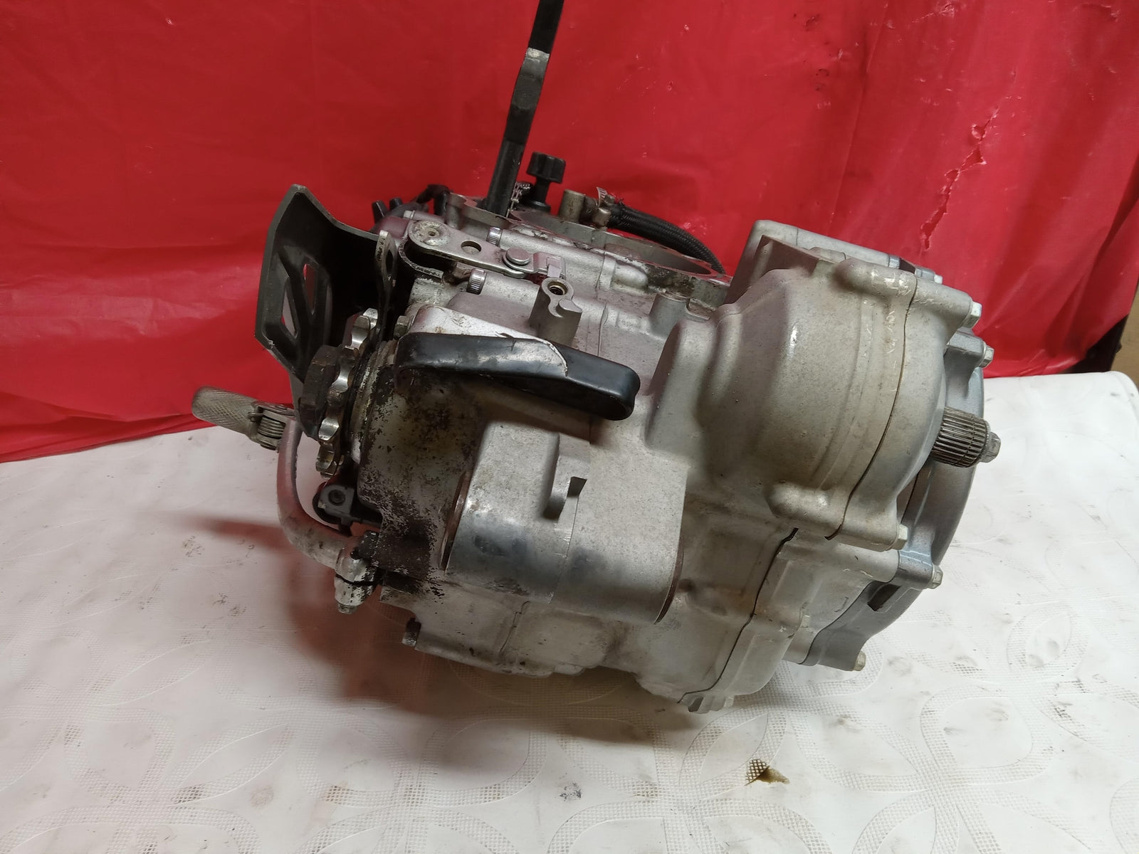 2006 YAMAHA YZ450F 50TH ANNIVERSARY OEM ENGINE MOTOR  LOWER END J324E-006250