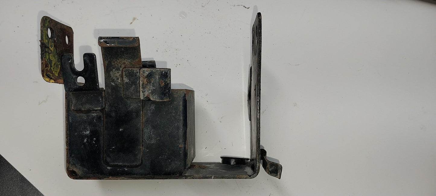 1971 KAWASAKI F8 BATTERY TRAY BOX