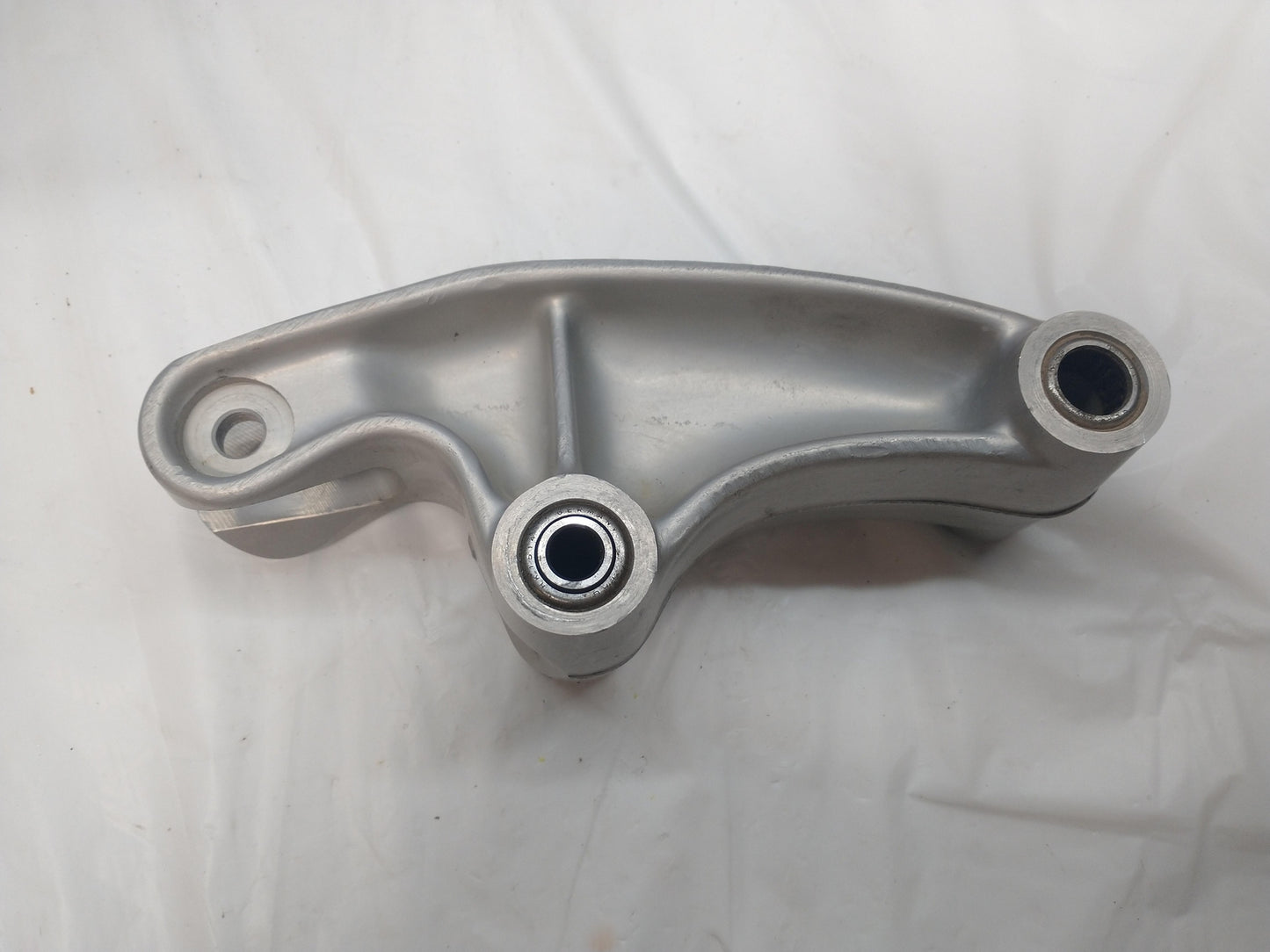 DUCATI M900 MONSTER 600 750 900 REAR DOGBONE SHOCK LINKAGE LINK 37110032BA