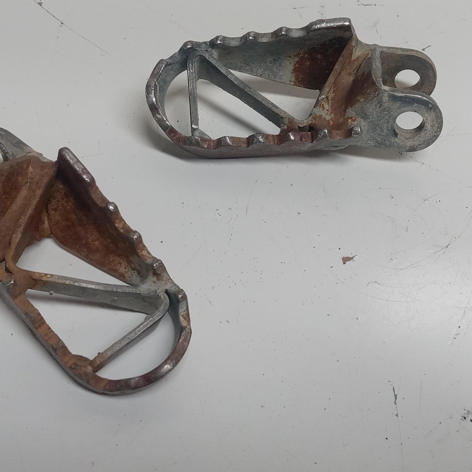 1996 HONDA CR80R OEM LEFT RIGHT FOOT RESTS PEGS 