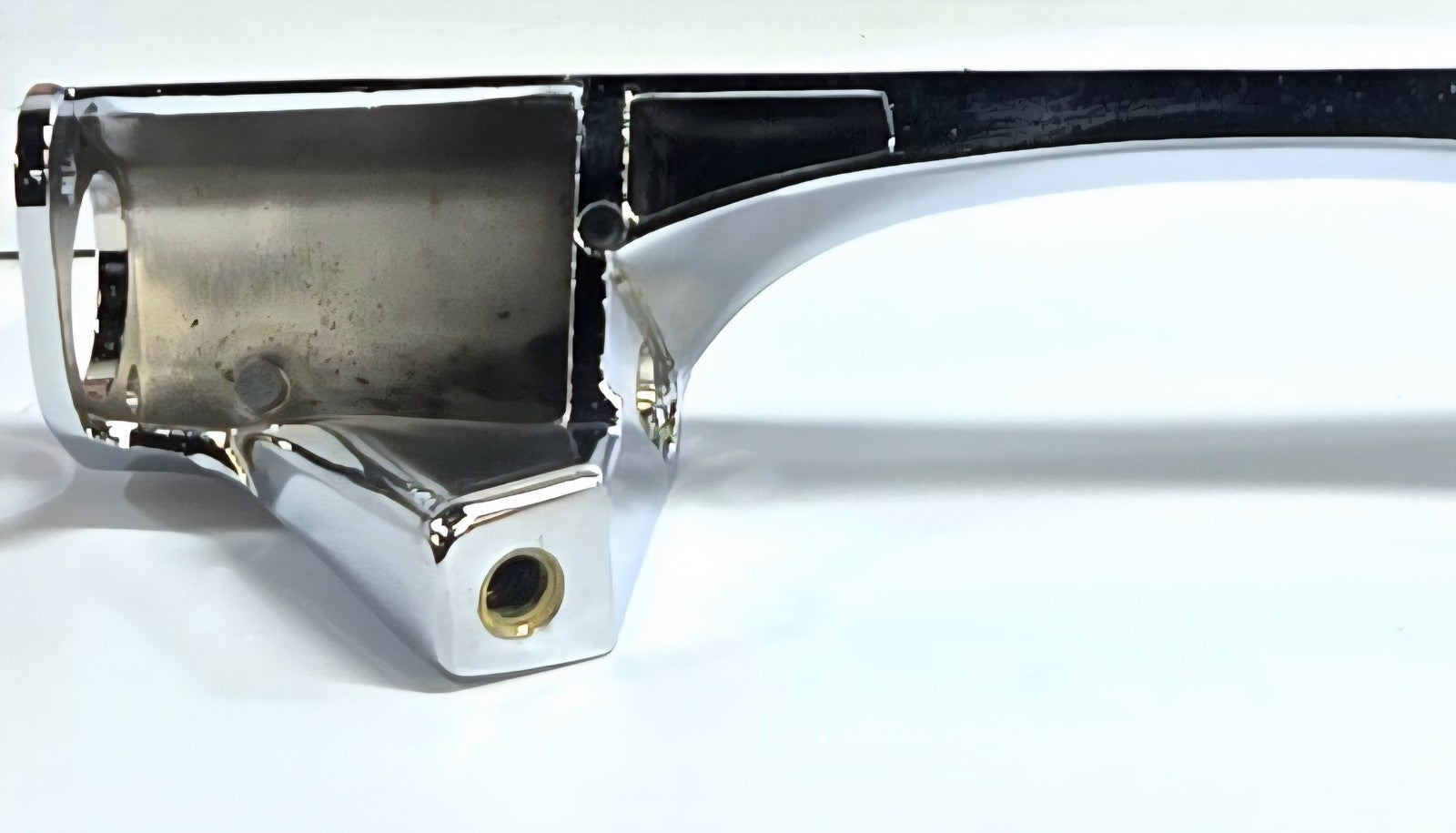 Chrome 10" Rear Mount Bar for Harley-Davidson FL Models