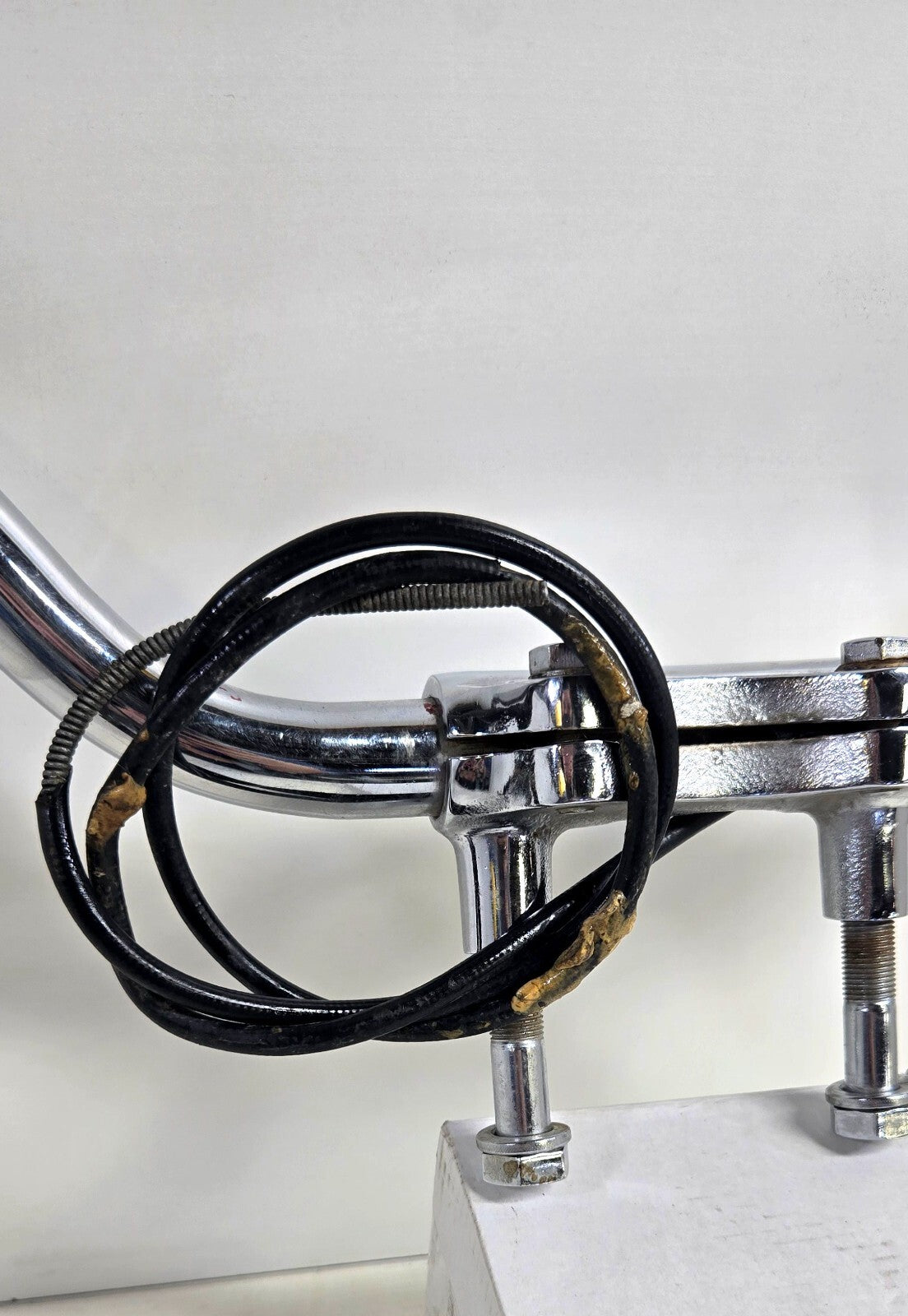 Harley-Davidson Flathead/Panhead/Shovelhead OEM Handlebars w/ Mount