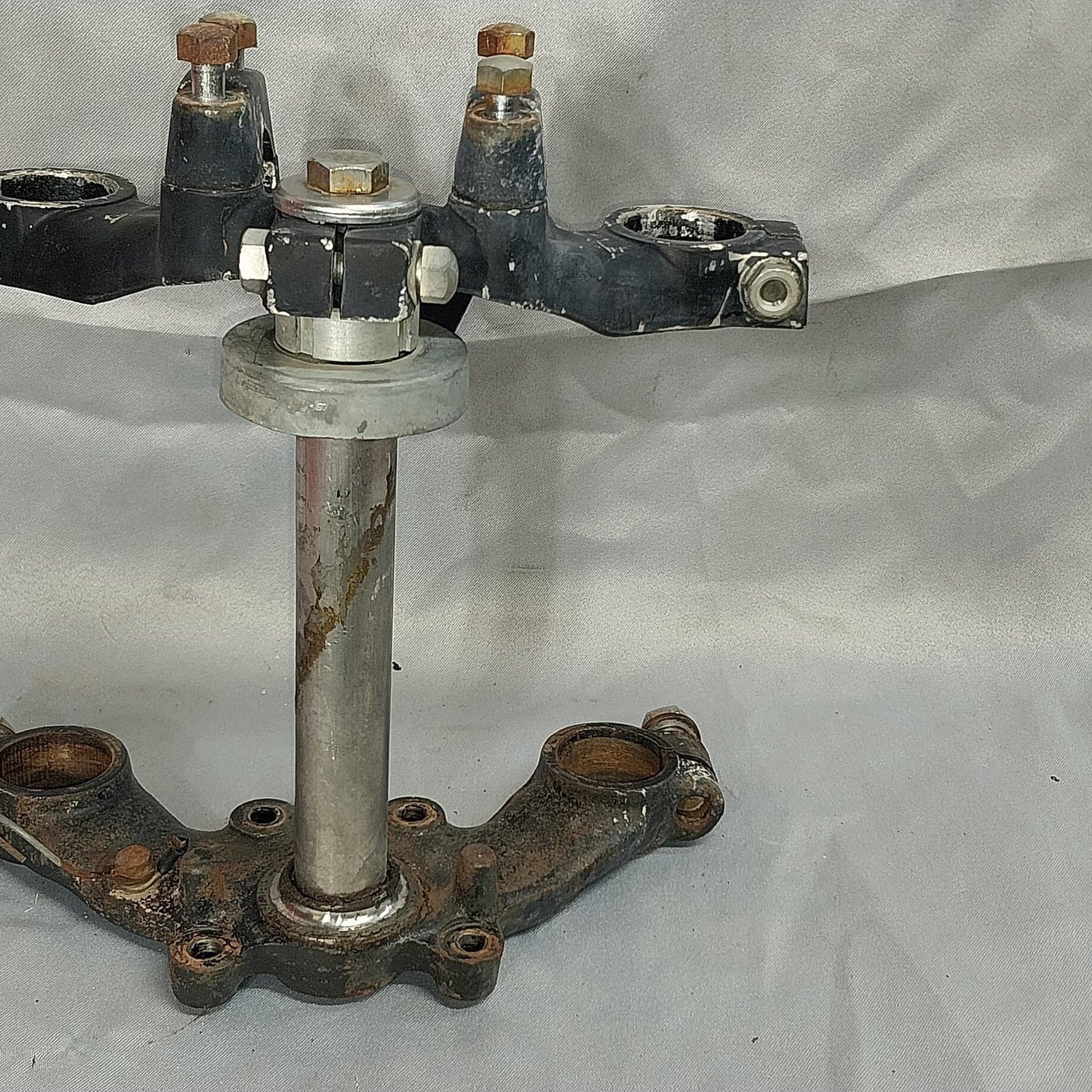 1971 KAWASAKI F8 FRONT FORKS LOWER UPPER TRIPLE TREE STEM CLAMP