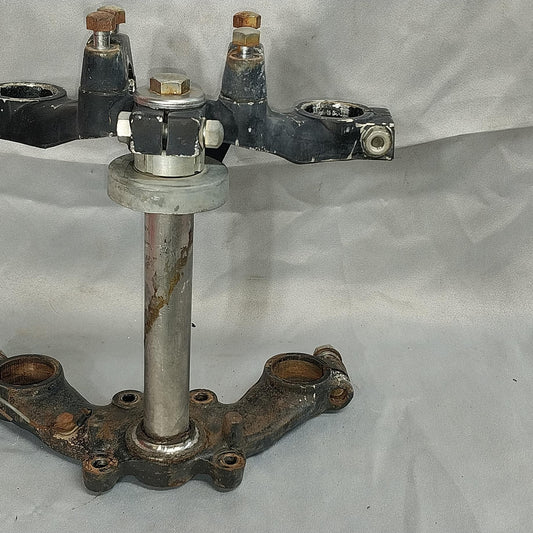 1971 KAWASAKI F8 FRONT FORKS LOWER UPPER TRIPLE TREE STEM CLAMP