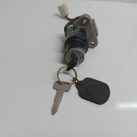 1981 YAMAHA VIRAGO 750 OEM IGNITION LOCK W KEY