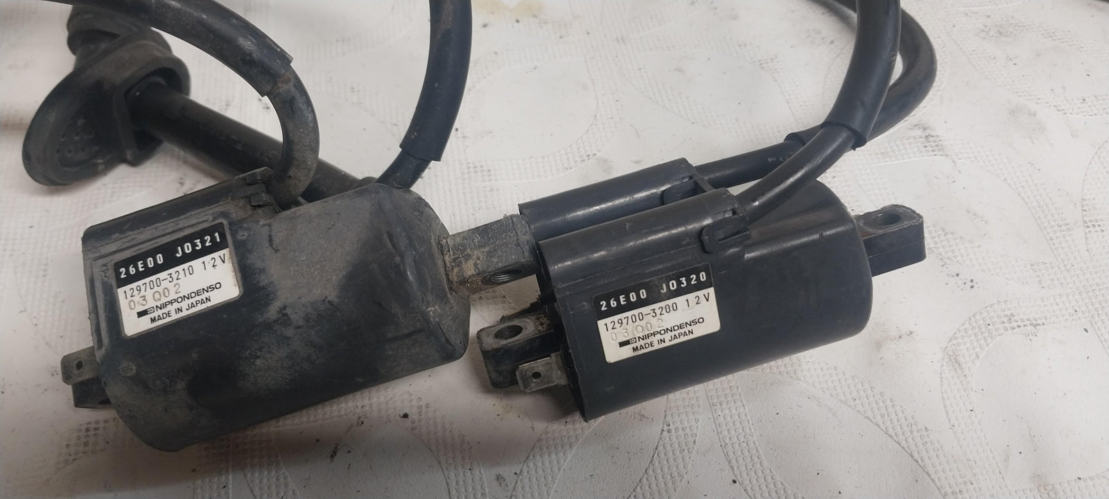 1995 SUZUKI  BANDIT 600 OEM IGNITION COILS COIL SPARK PLUG CAPS