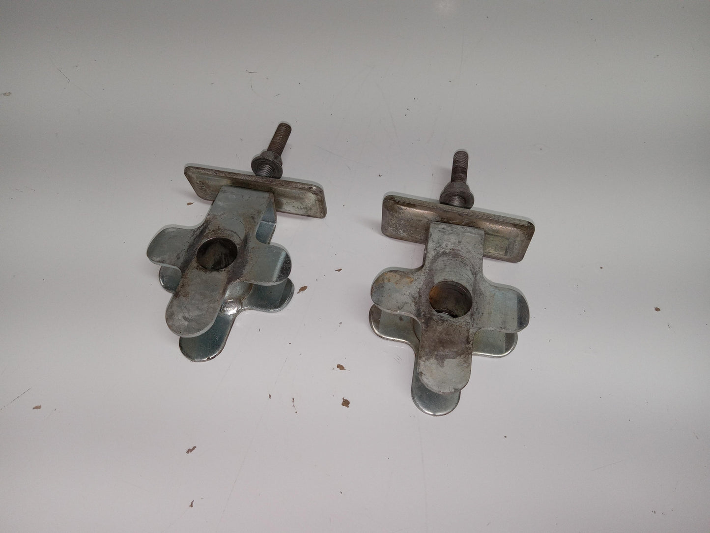 1993 SUZUKI GSXR600W OEM MOUNT STAY BRACKETS