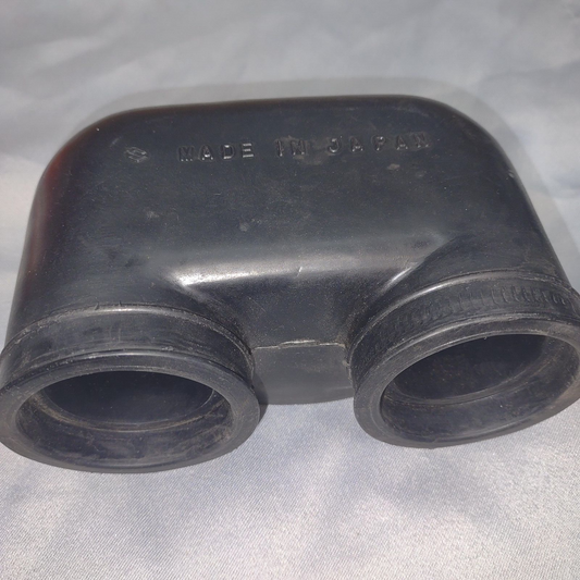 1977 SUZUKI T500 AIRBOX RUBBER BOOT
