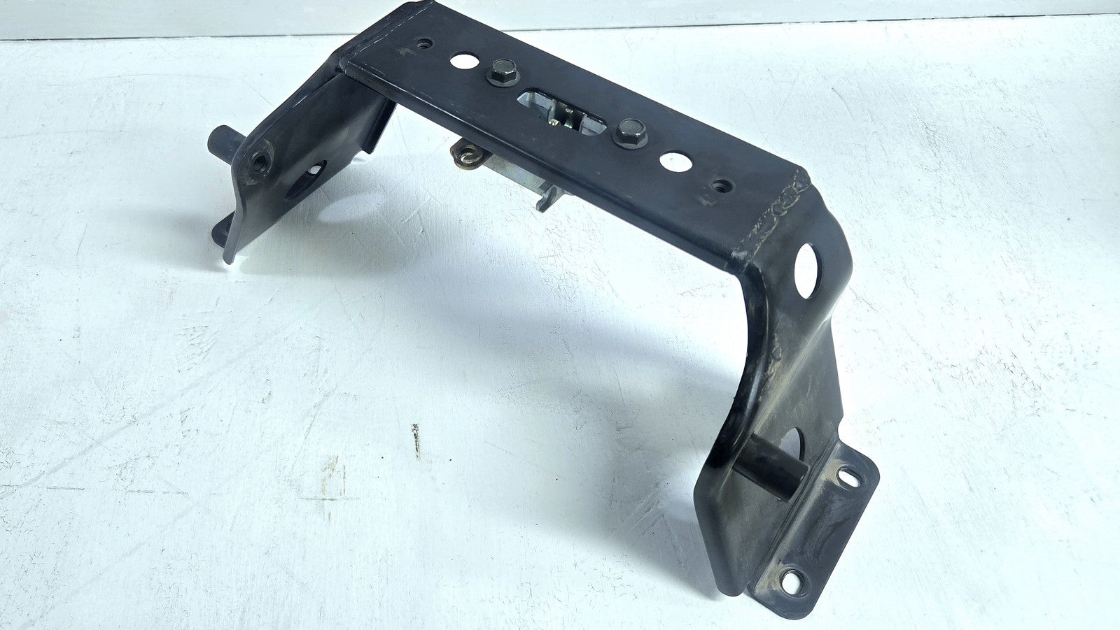 04 to 109 Yamaha XC125 Vino Seat Latch with Bracket