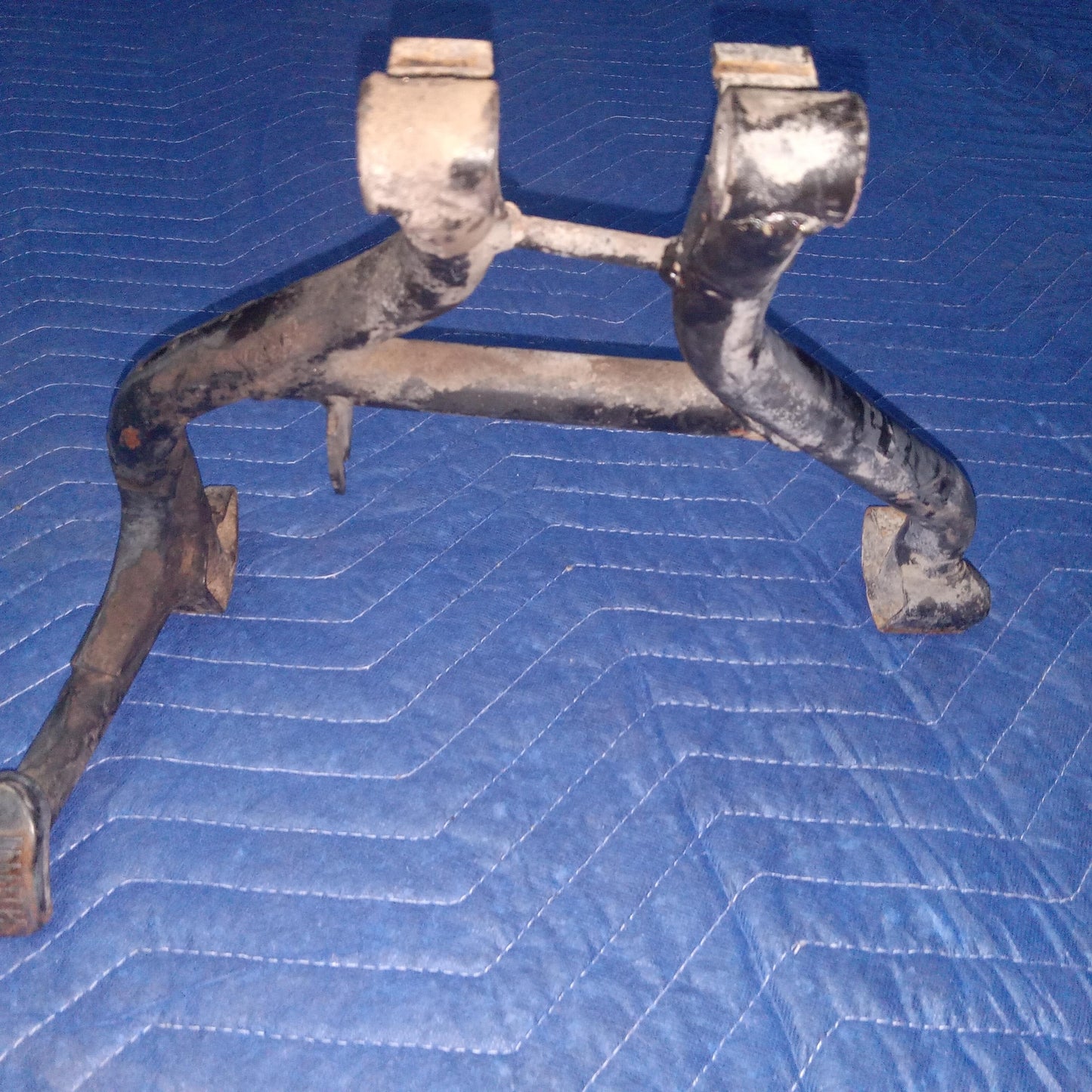 1995 SUZUKI BANDIT 600 OEM CENTER MAIN STAND