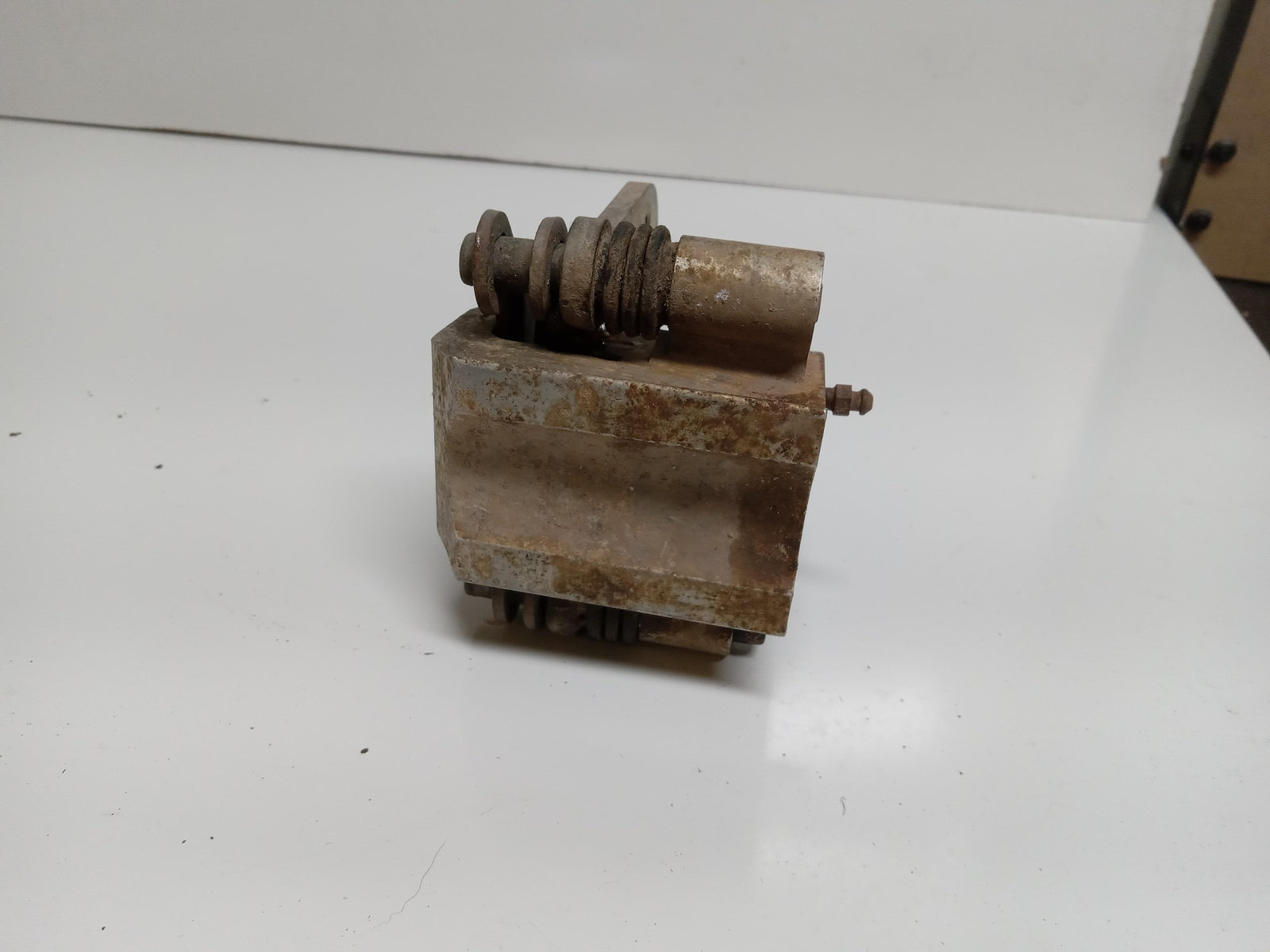 1996 POLARIS SPORTSMAN 400 OEM RIGHT FRONT BRAKE CALIPER
