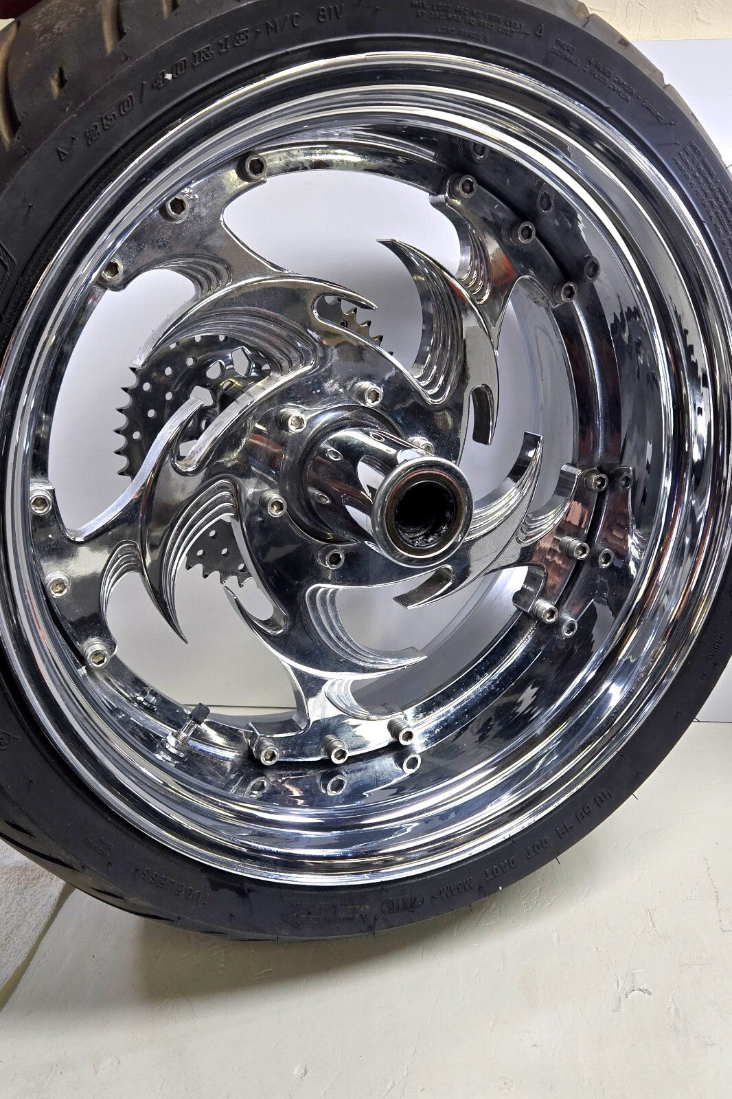 Harley-Davidson Custom Chopper Sawblade Style Rear Wheel