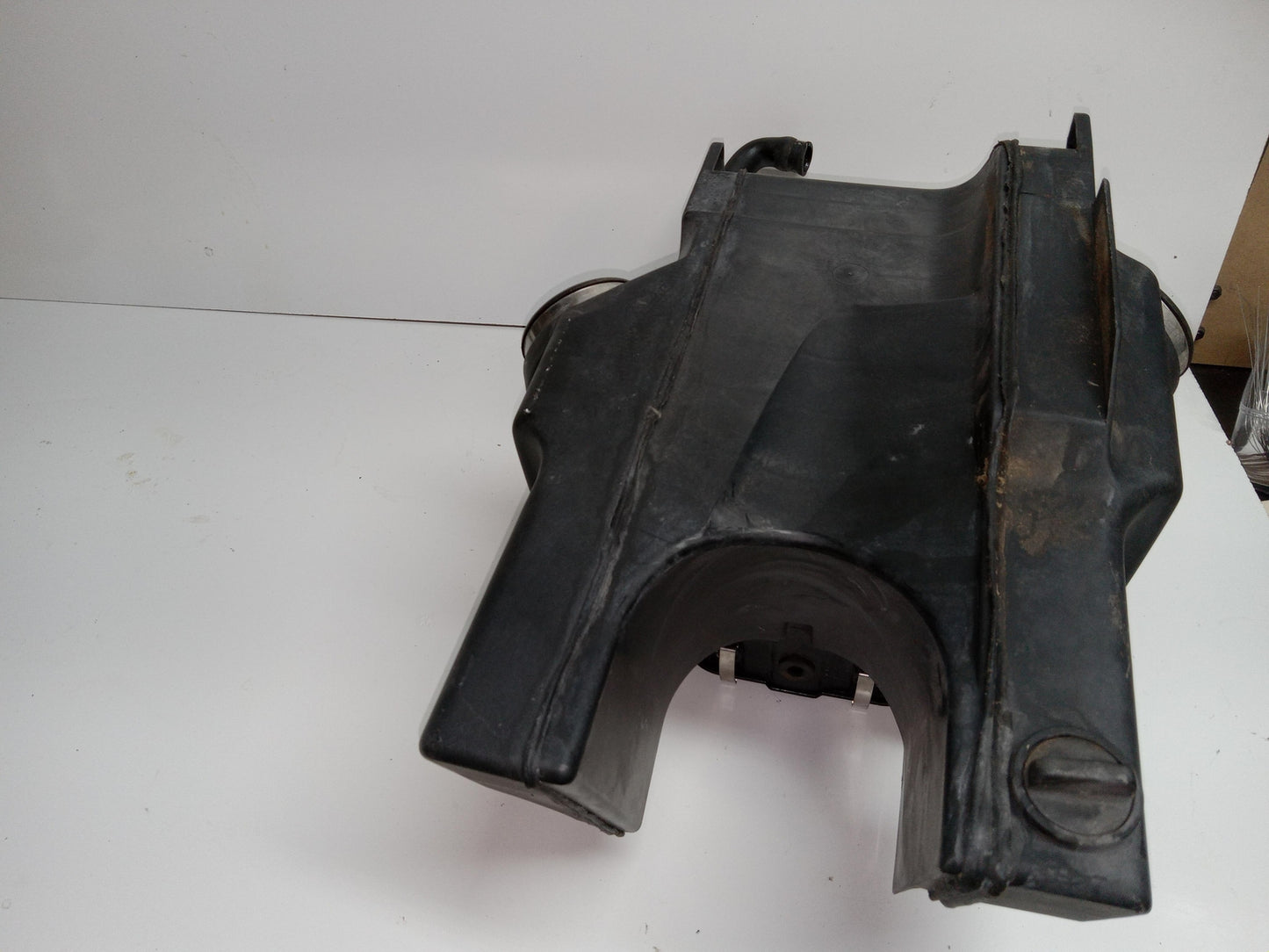 1995 BMW R1100RT OEM AIRBOX AIR INTAKE FILTER BOX